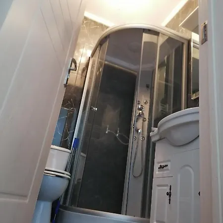 Moon Lake Apartament *